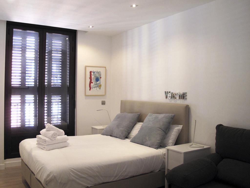 Arenal Suites Preciados Madryt Zewnętrze zdjęcie